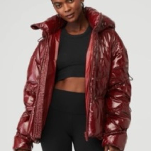 ALO Yoga Jackets & Blazers - ALO Yoga Stunner Puffer Jacket Cranberry Small NWT in BOX